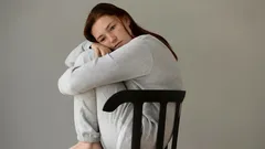 Prečo sa pocit osamelosti počas sviatkov zhoršuje: rady psychológa, ako ho prekonať