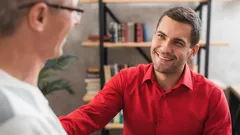 Psychológia tónu: prečo ľudia hodnotia váš hlas skôr, než vaše slová