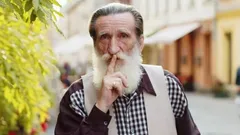 Pre dôchodcov je dôležité vedieť mlčať: 7 otázok, na ktoré netreba odpovedať