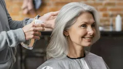 Ľahký krok k mladosti: Strihy po 60, ktoré uberajú roky